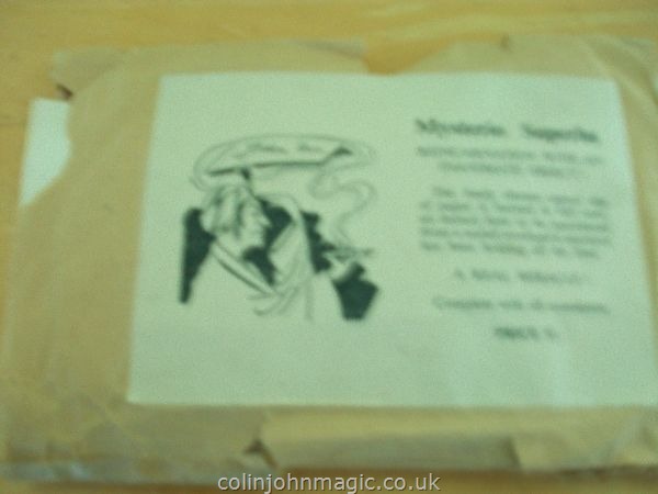 "COLIN'S & MAY'S WEEKLY OFFER w/c 1/9/16 to 31/10/16 : Secondhand Magic Collection No. 1 : MAGIC TRICKS BOX 11